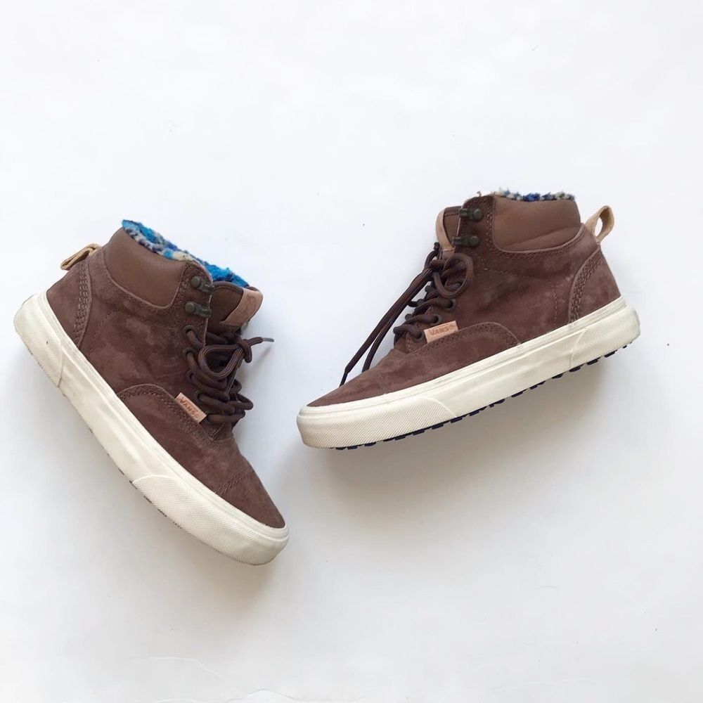 Vans California brown suede ankle sneaker boots EUC size 4.5 youth